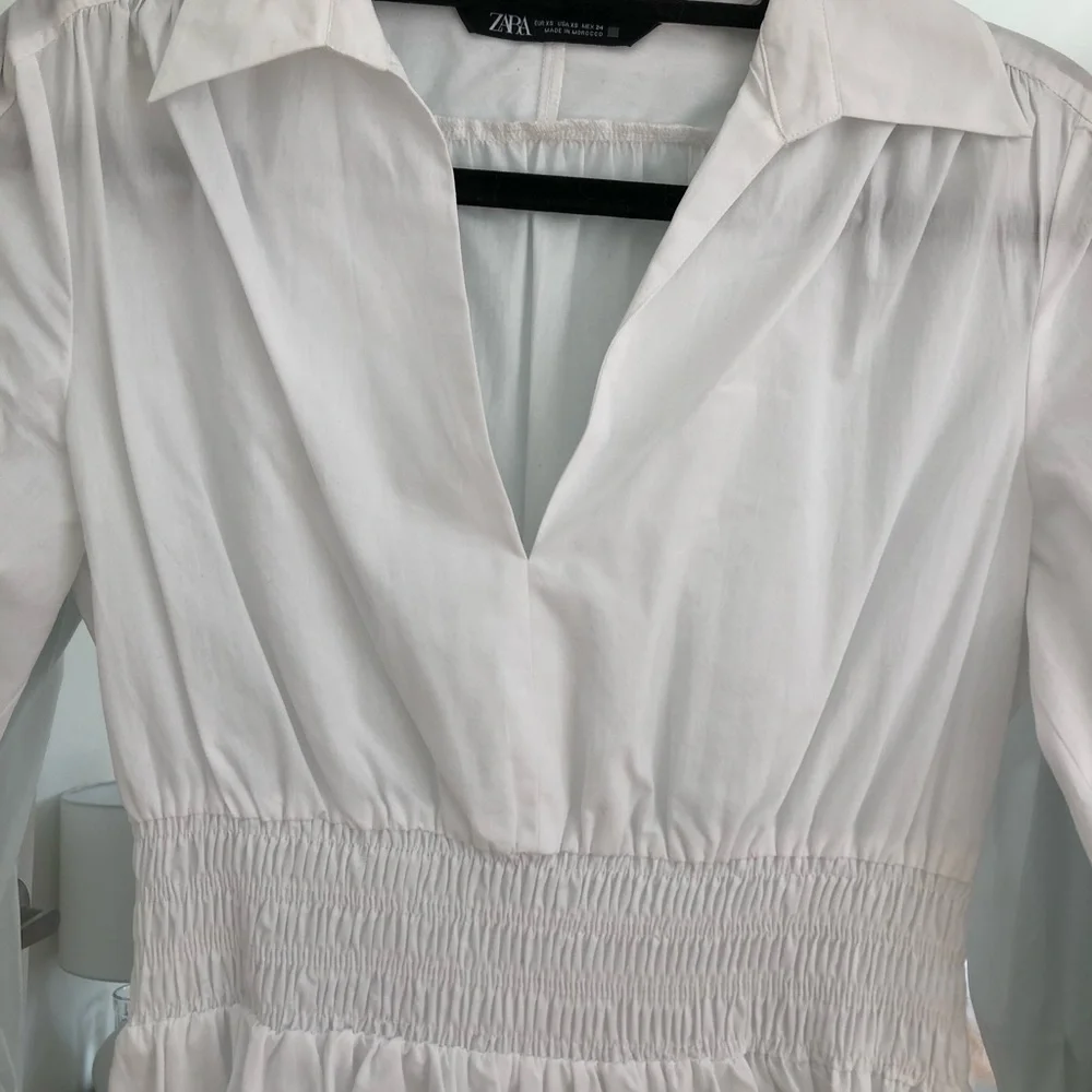 WHITE ZARA DRESS 🫶🏼🤍 - Picture 3 of 3